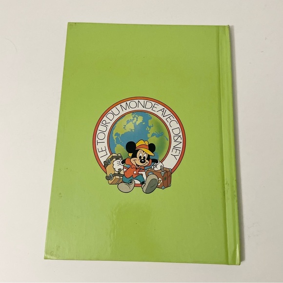Disney's French Donald Et La Police Montée Une Aventure Au Canada Book - Picture 4 of 16